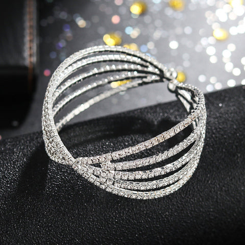 Bracelet manchette en argent et diamants