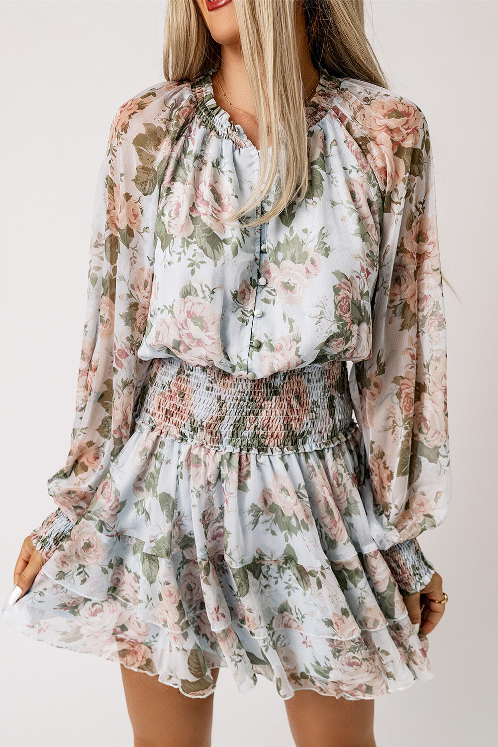 Mini-robe superposée à taille froncée et à fleurs