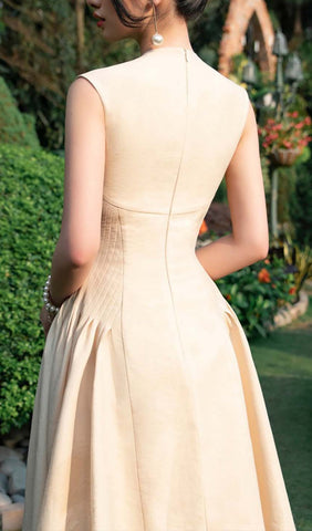 Ärmelloses Korsett-Midikleid in Beige