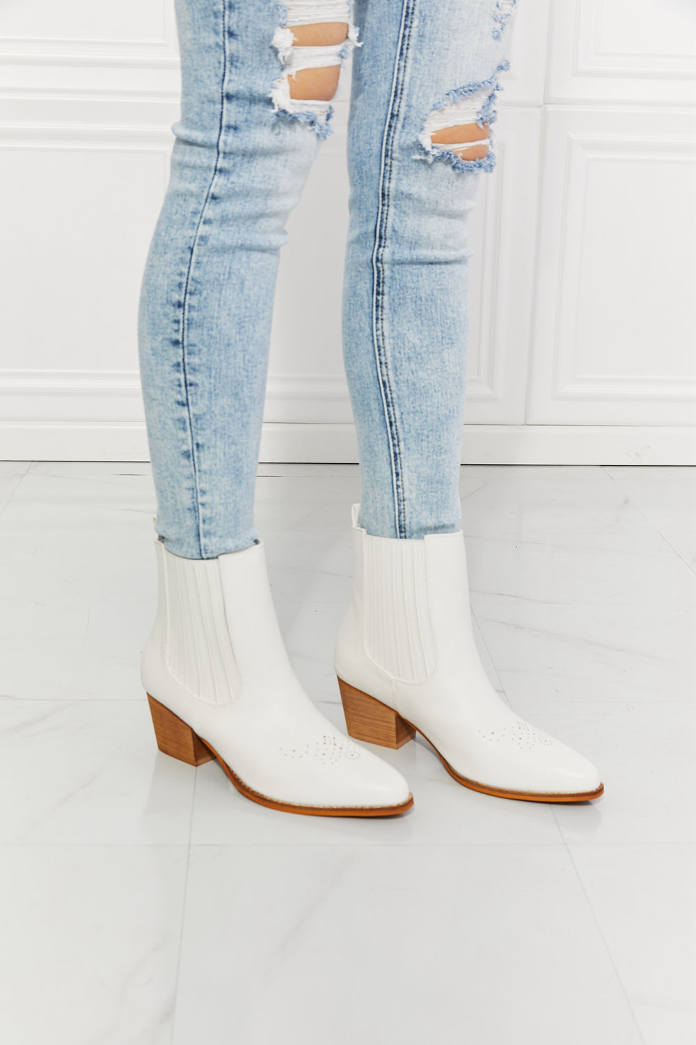 Bottines Chelsea à talons hauts Love the Journey en blanc