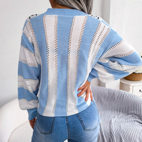 Gestreifter Pullover mit V-Ausschnitt und Laternenärmeln