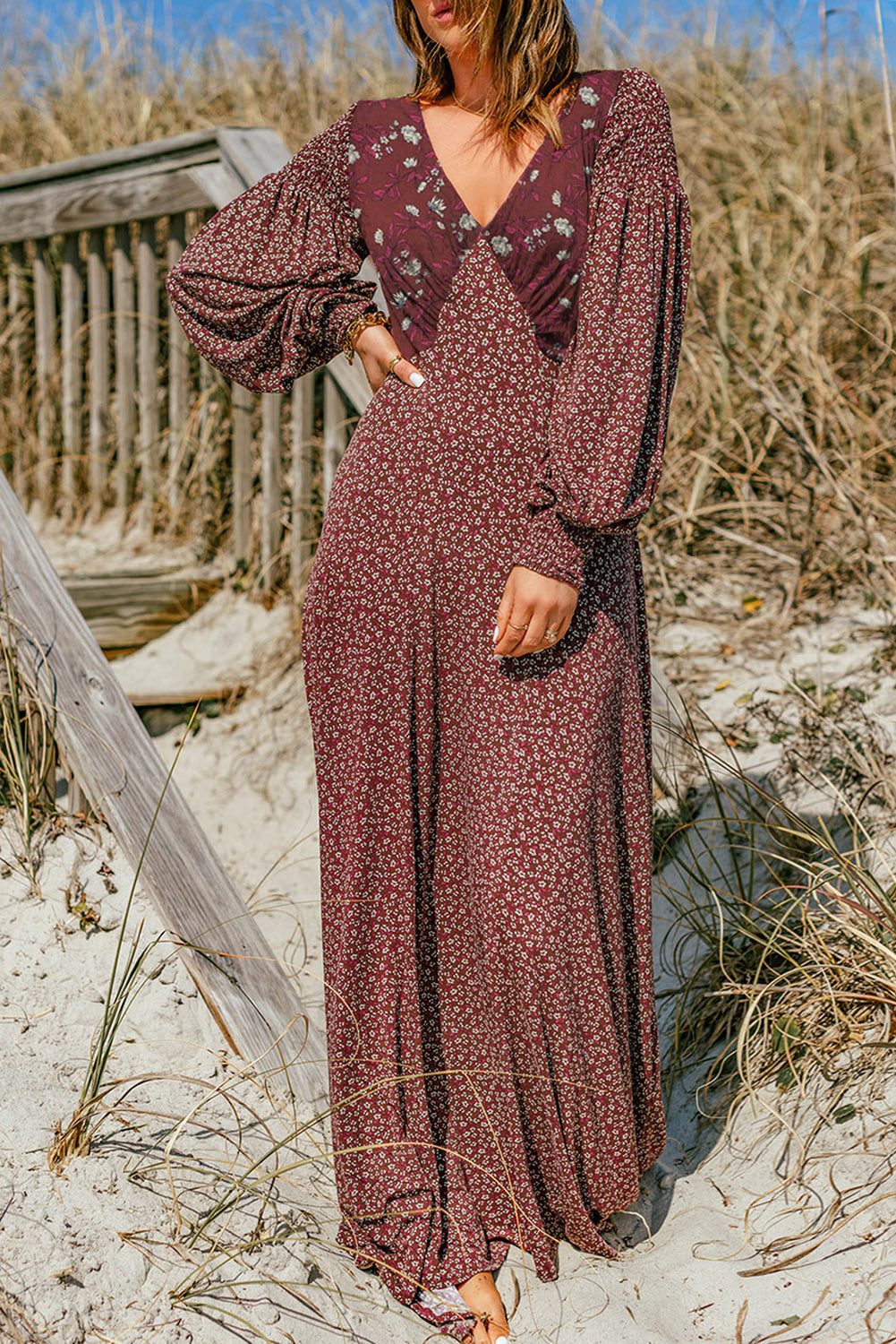 Robe longue à manches lanternes et à fleurs épissé