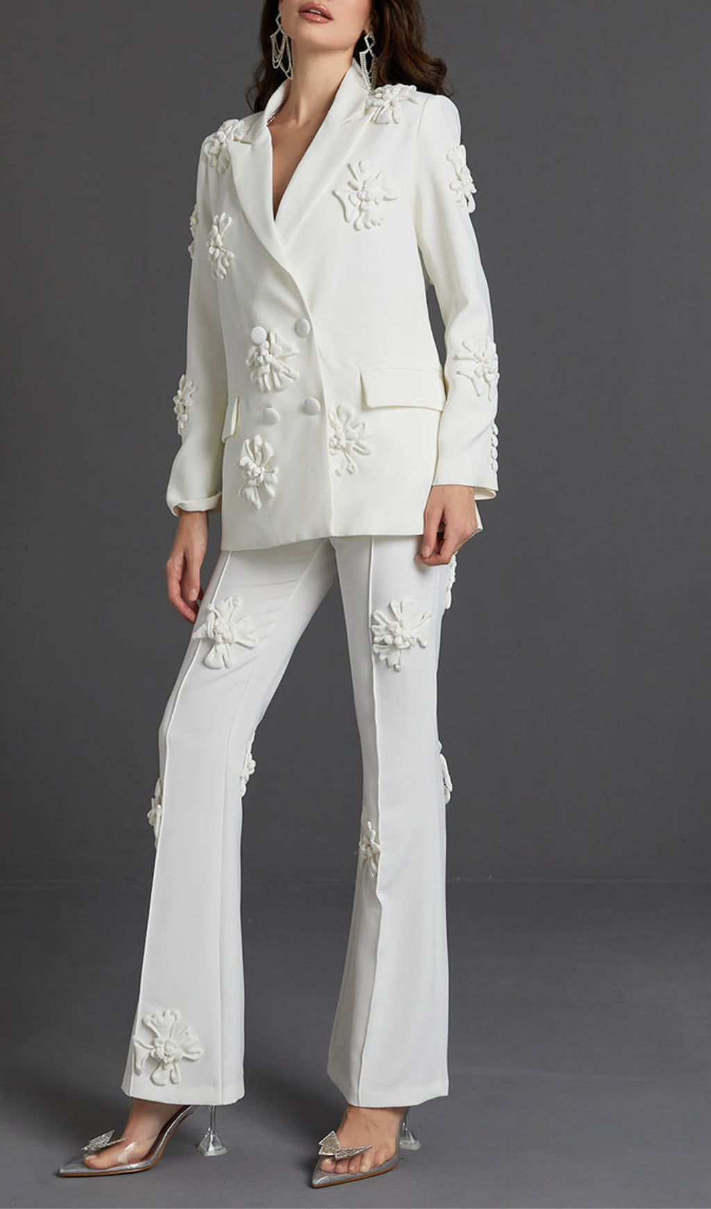 STEREO FLower MID-RISE JEANS in White