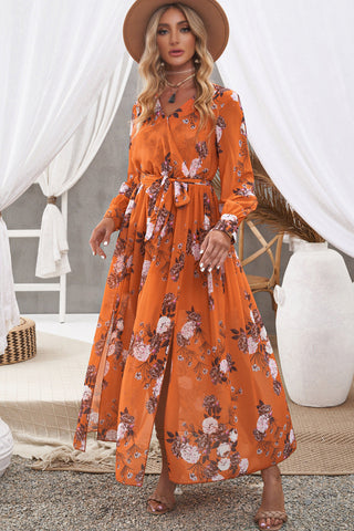 Robe longue fendue à taille nouée et à motif floral