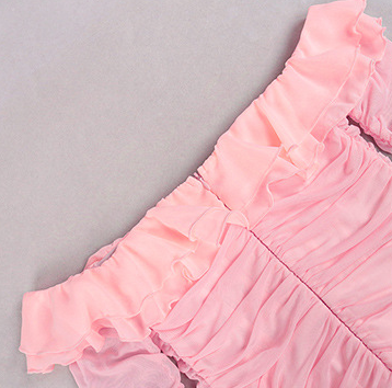 Robe mini froncée sans bretelles en rose