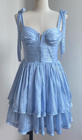 Robe mi-longue à bretelles style corset en bleu 