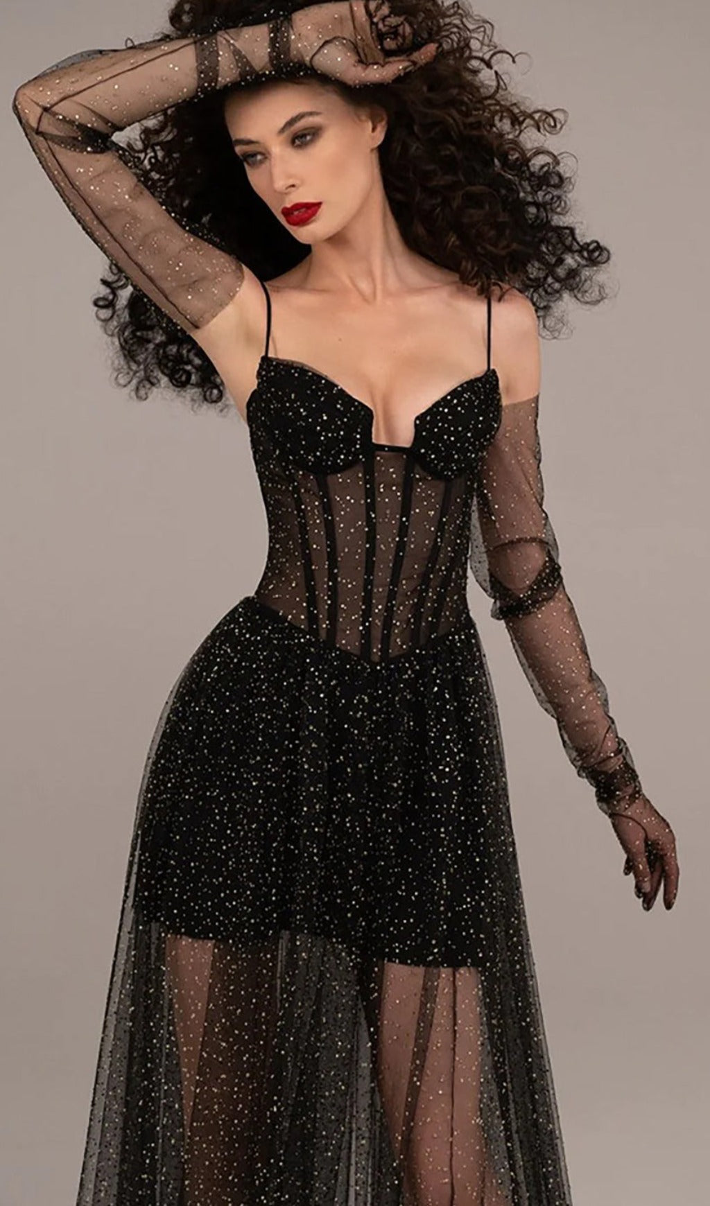 Robe longue corset drapée à bretelles en tulle strass en noir