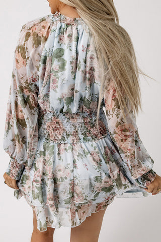 Mini-robe superposée à taille froncée et à fleurs