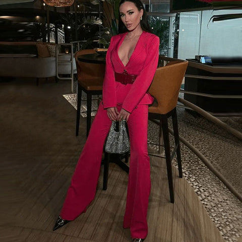 Passendes Set aus maßgeschneidertem Blazer mit Gürtel, ausgestelltem Bein und einreihigem Schnitt - Hot Pink