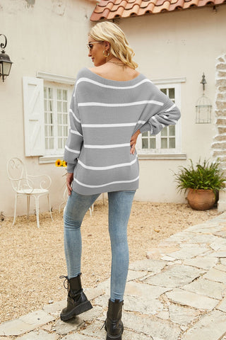 Gestreifter Off-Shoulder-Pullover aus Rippstrick