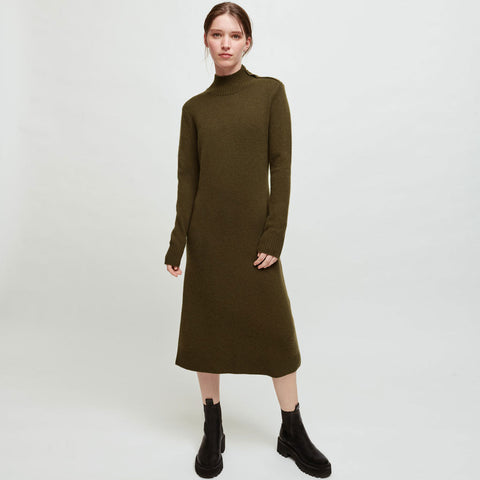 Robe pull mi-longue chic à manches longues et col montant avec bordure boutonnée - Vert armée