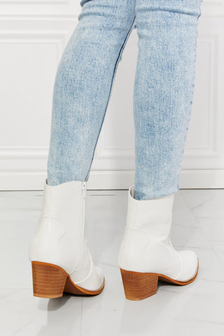 Bottines western en similicuir Watertower Town en blanc