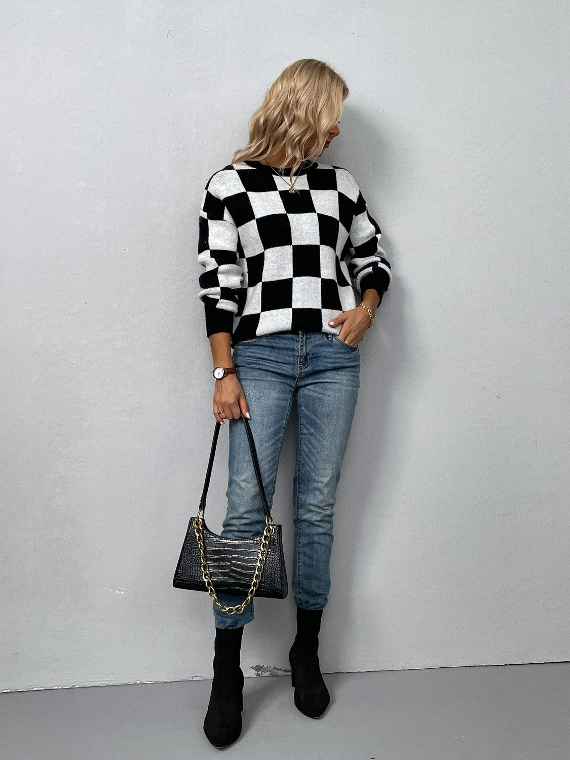 Checkered Dropped Shoulder Round Neck Sweater