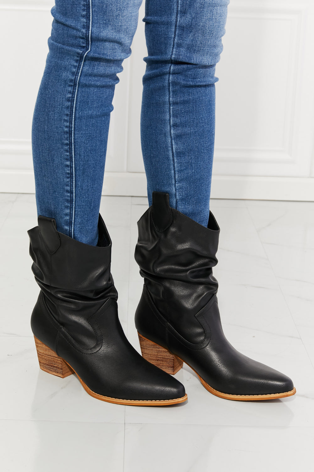 Better in Texas – Scrunch-Cowboystiefel in Schwarz