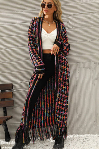 Cardigan multicolore ouvert sur le devant avec ourlet à franges